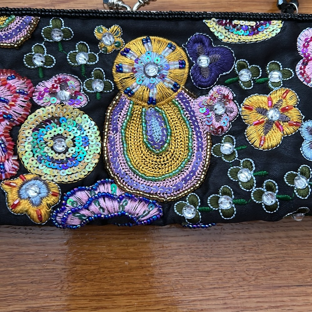 Beaded & Sequin Clutch - Picture 2 of 9
